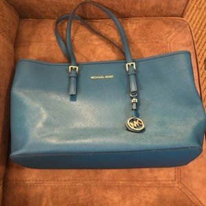 Michael Kors Jet Set Tote